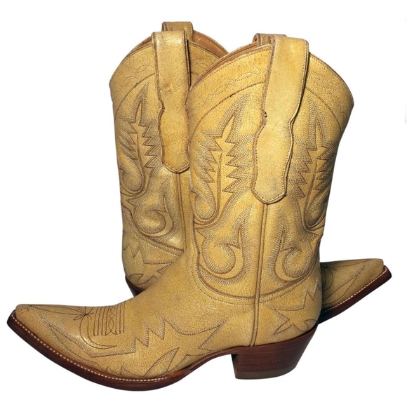 yellow western boots